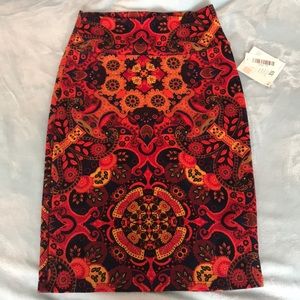 XS Lularoe Cassie